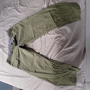 Army green banana republic capris size 0